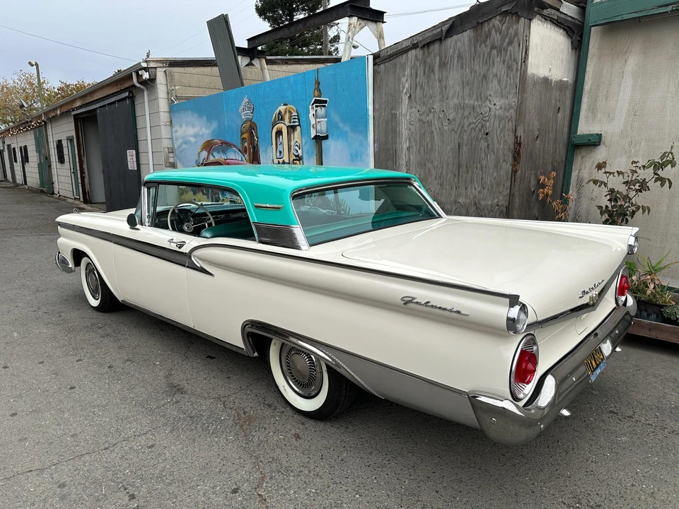 1959 Ford Galaxie 1st Gen - Image 15 of 31