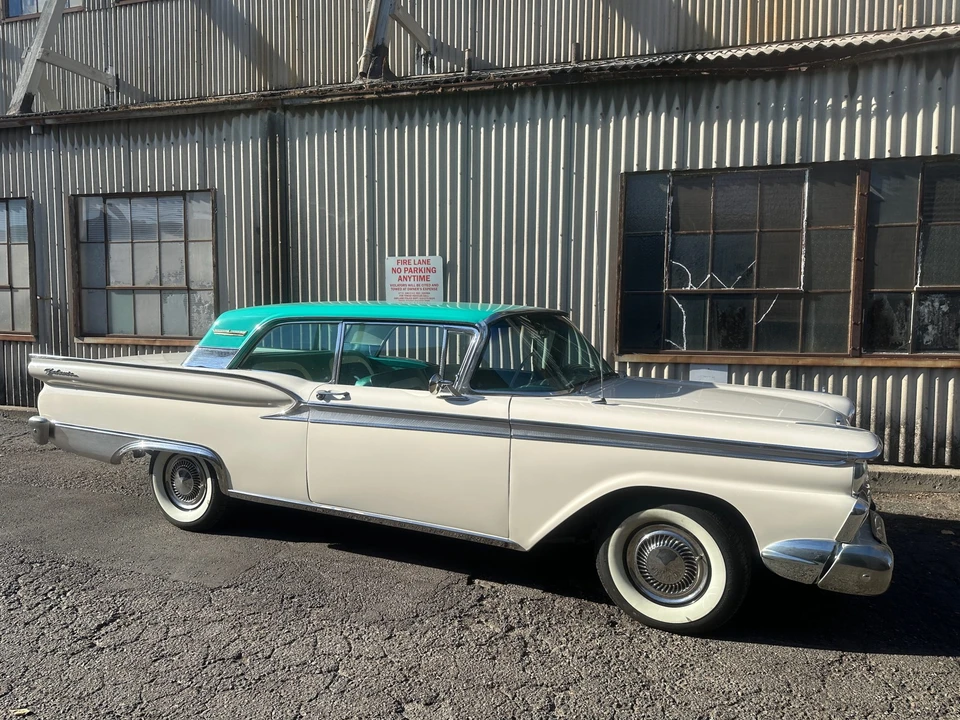 1959 Ford Galaxie 1st Gen - Image 21 of 31