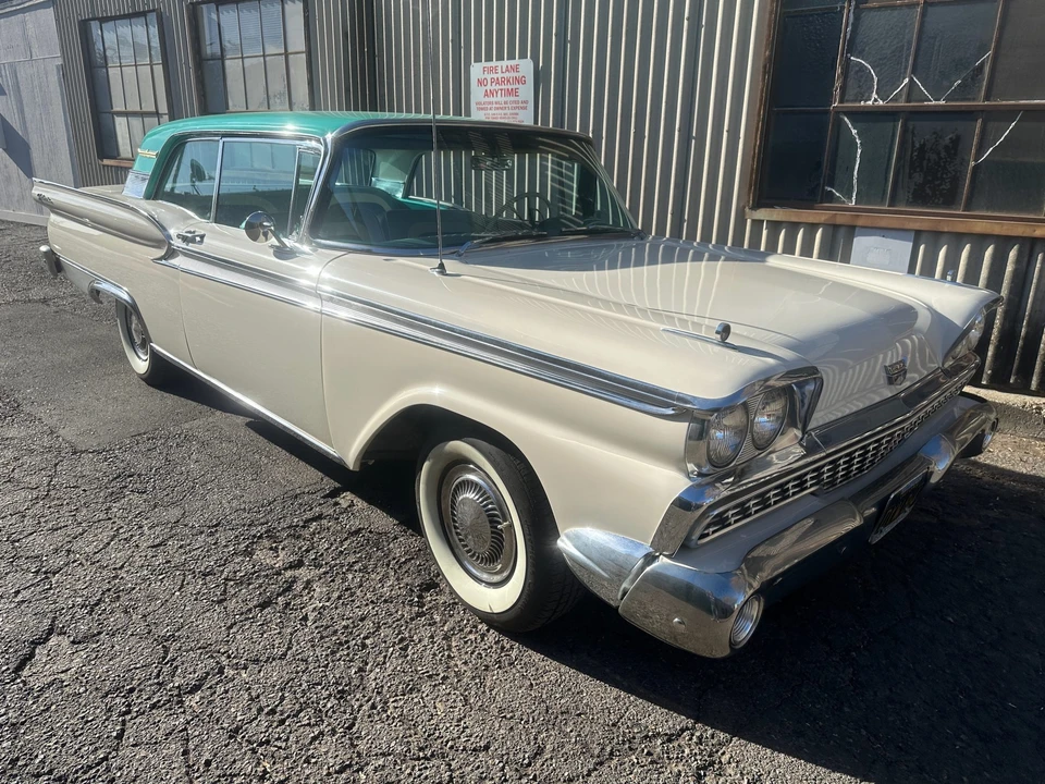 1959 Ford Galaxie 1st Gen - Image 19 of 31