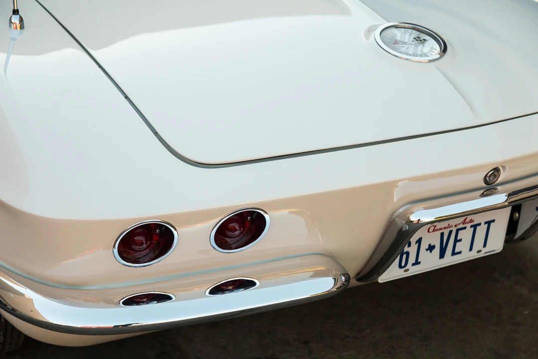 1961 Chevrolet Corvette C1 - Image 16 of 31
