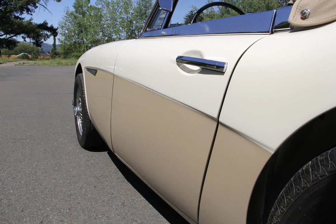 1963 Austin-Healey 3000 Mark II - Image 18 of 31