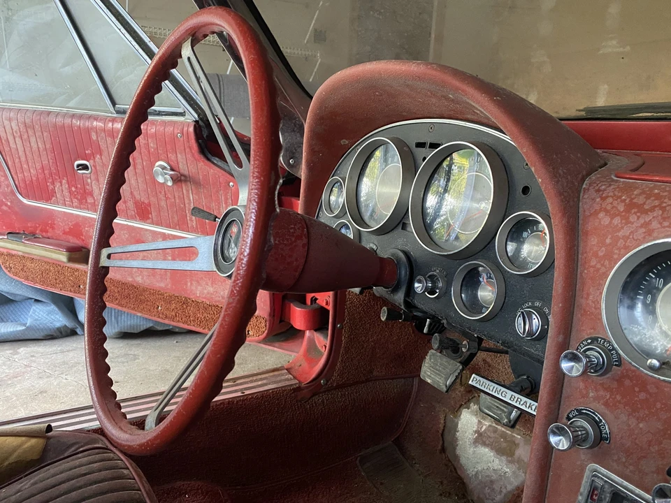 1963 Chevrolet Corvette C2 - Image 29 of 31