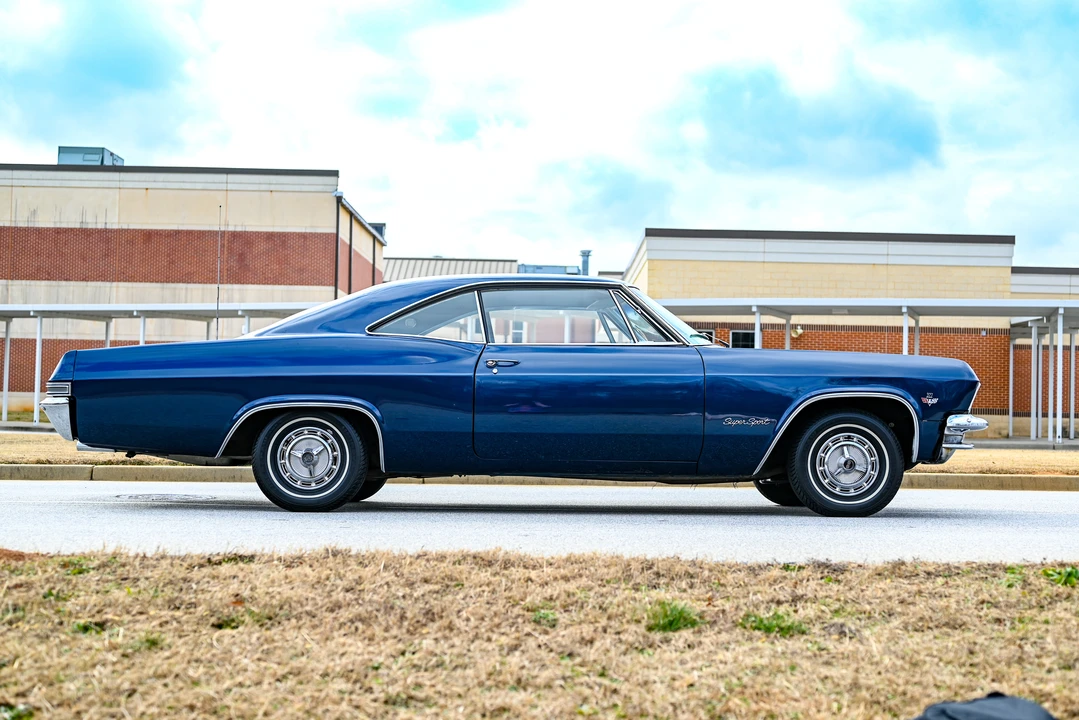 1965 Chevrolet Impala SS 4th Gen - Image 12 of 31