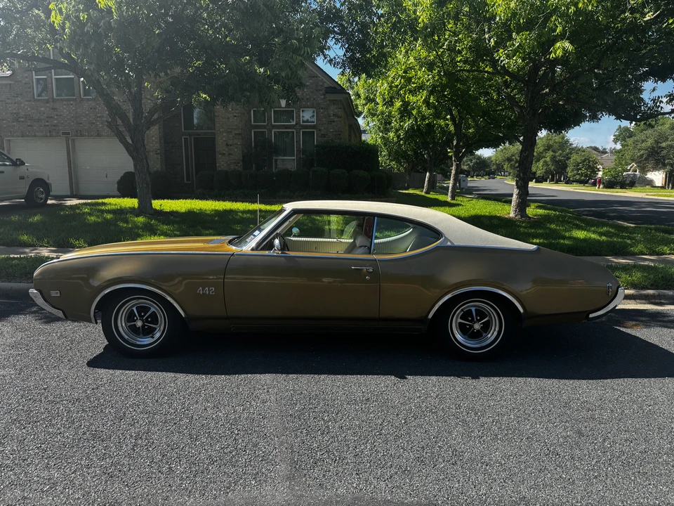1969 Oldsmobile 442 2nd Gen - Image 13 of 31