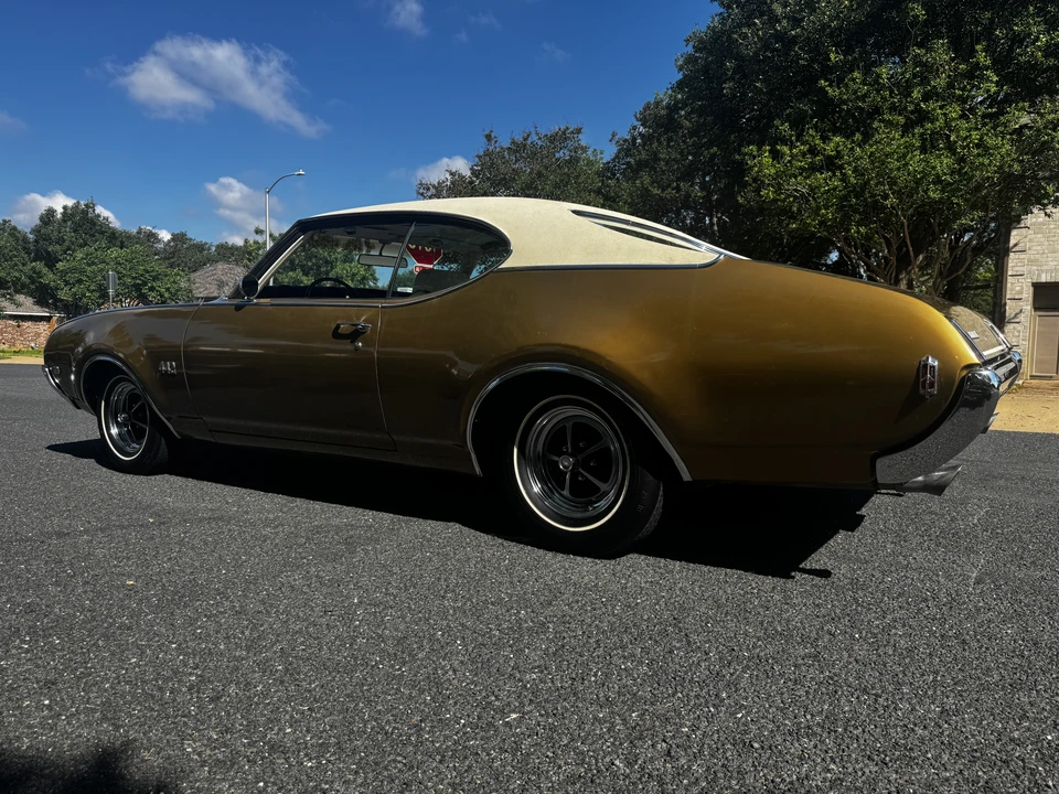 1969 Oldsmobile 442 2nd Gen - Image 11 of 31