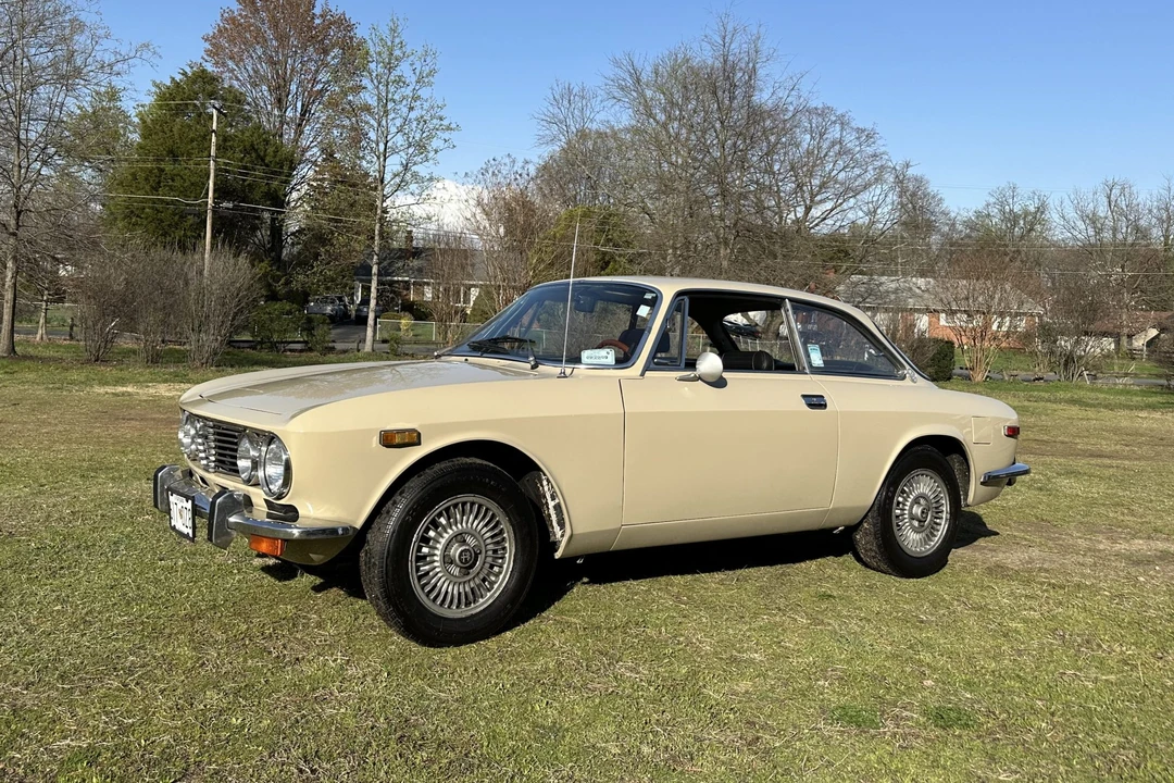 1974 Alfa Romeo 2000 GT Veloce - Image 30 of 31