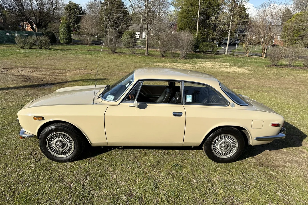 1974 Alfa Romeo 2000 GT Veloce - Image 27 of 31