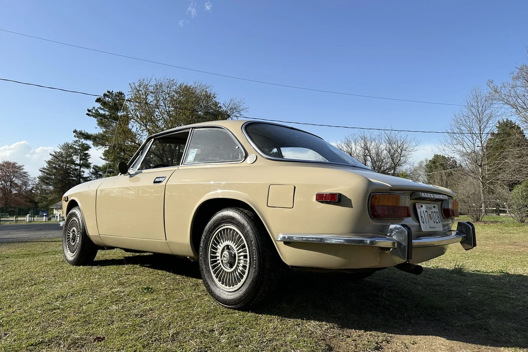 1974 Alfa Romeo 2000 GT Veloce - Image 23 of 31