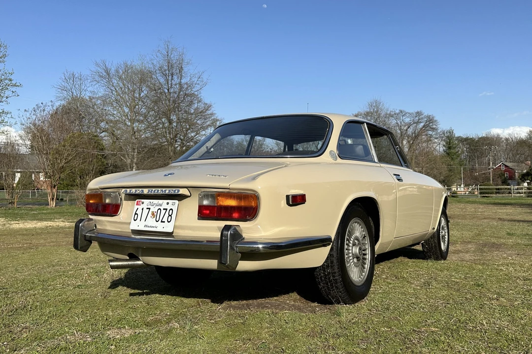 1974 Alfa Romeo 2000 GT Veloce - Image 16 of 31