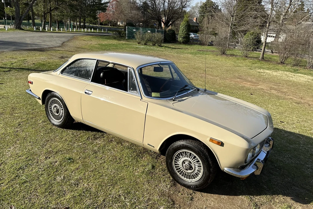 1974 Alfa Romeo 2000 GT Veloce - Image 5 of 31