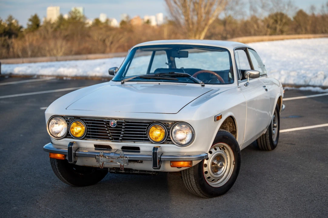 1974 Alfa Romeo 2000 GT Veloce - Image 5 of 31