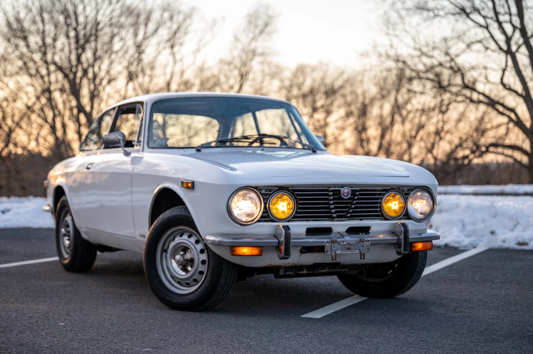 1974 Alfa Romeo 2000 GT Veloce - Image 11 of 31