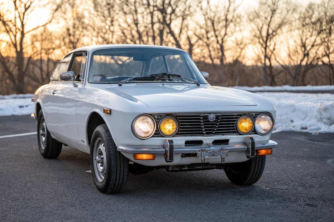 1974 Alfa Romeo 2000 GT Veloce - Image 12 of 31