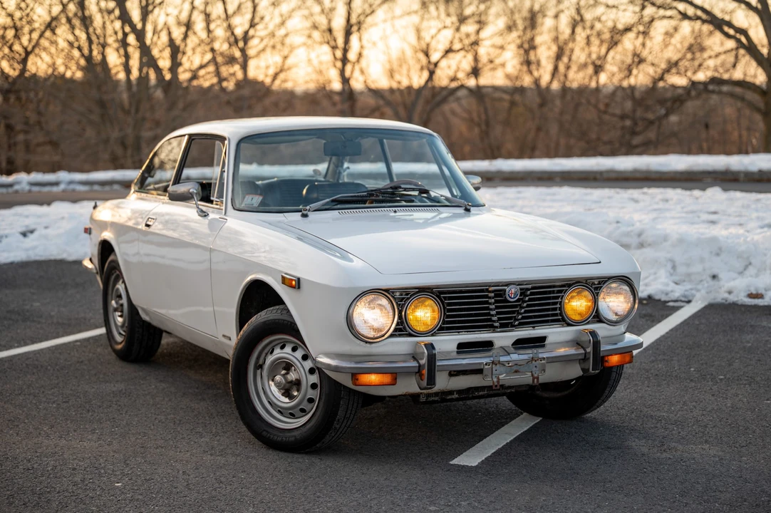 1974 Alfa Romeo 2000 GT Veloce - Image 13 of 31