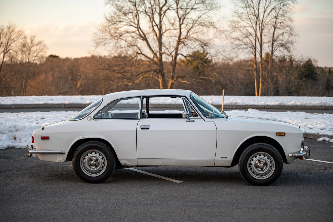 1974 Alfa Romeo 2000 GT Veloce - Image 16 of 31