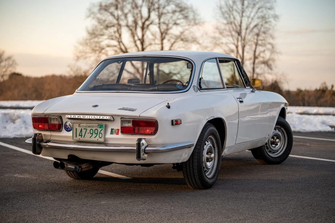 1974 Alfa Romeo 2000 GT Veloce - Image 19 of 31