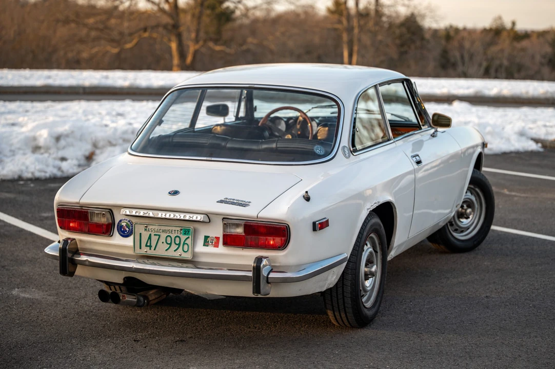 1974 Alfa Romeo 2000 GT Veloce - Image 20 of 31