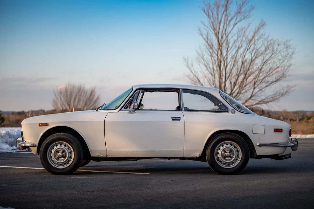 1974 Alfa Romeo 2000 GT Veloce - Image 26 of 31