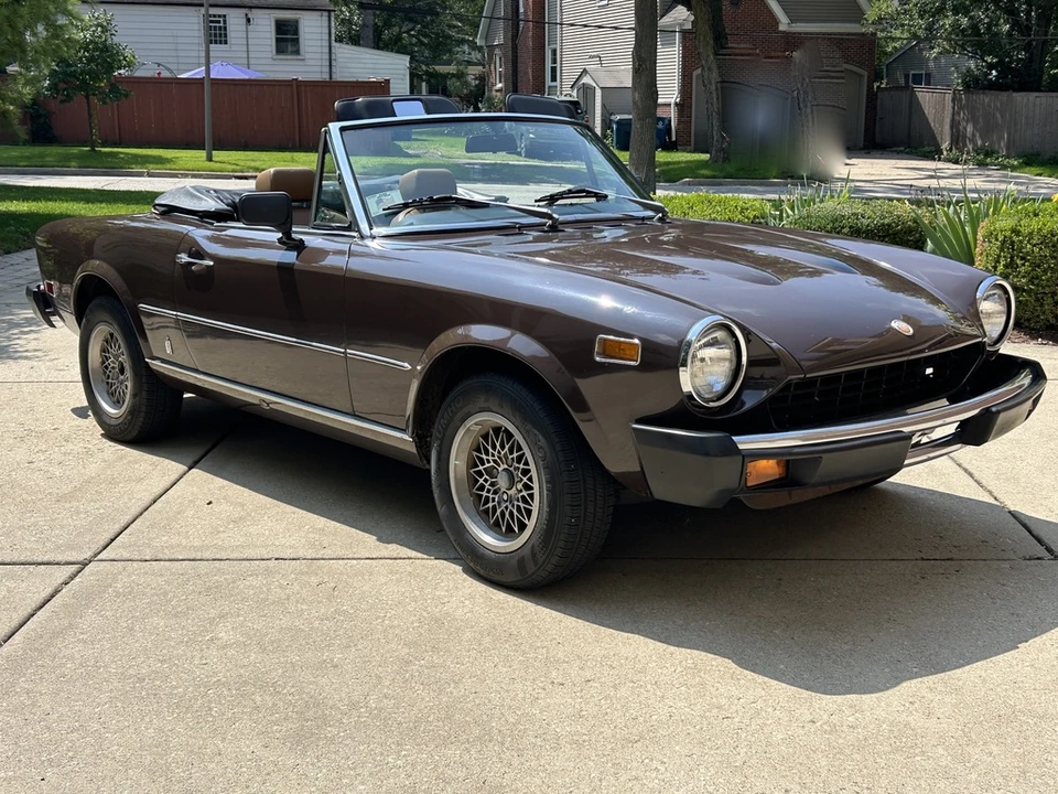 1977 Fiat 124 Sport Spider - Image 29 of 31