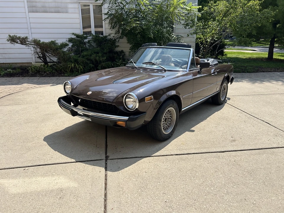 1977 Fiat 124 Sport Spider - Image 6 of 31