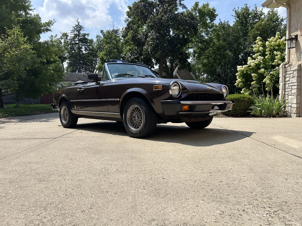 1977 Fiat 124 Sport Spider - Image 31 of 31