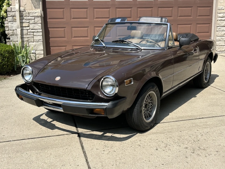 1977 Fiat 124 Sport Spider - Image 13 of 31