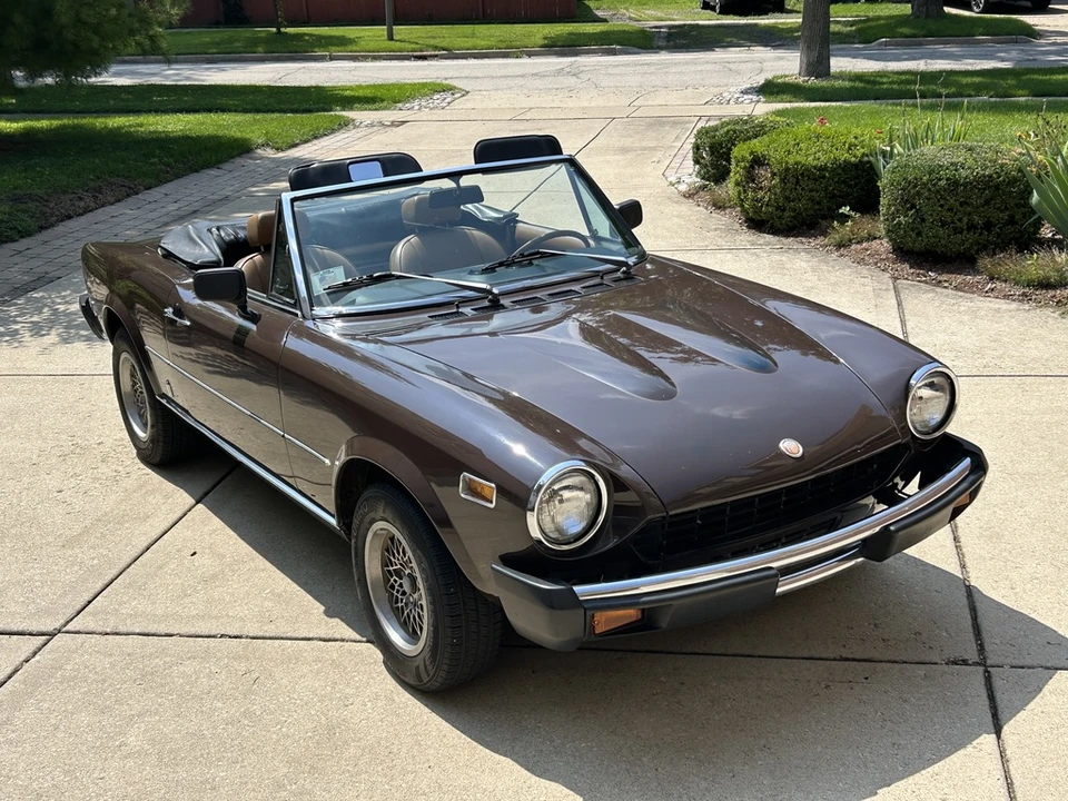 1977 Fiat 124 Sport Spider - Image 28 of 31