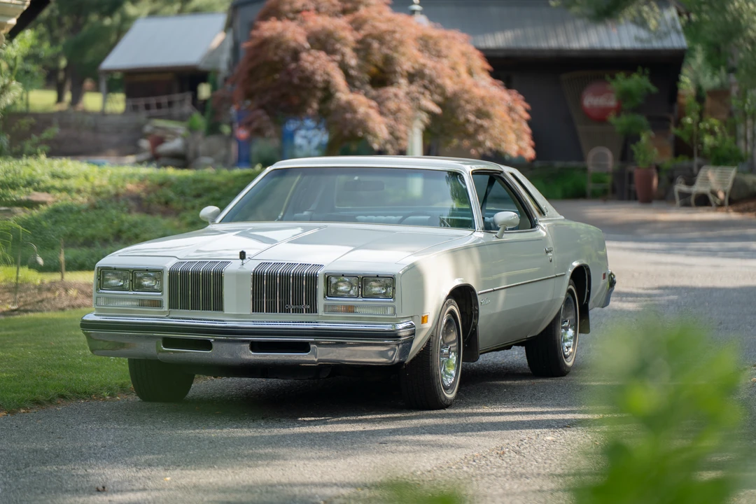 1977 Oldsmobile Cutlass Supreme - Image 17 of 31