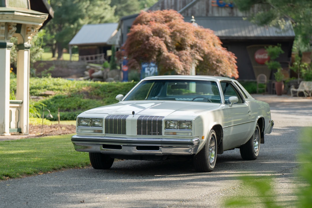1977 Oldsmobile Cutlass Supreme - Image 13 of 31