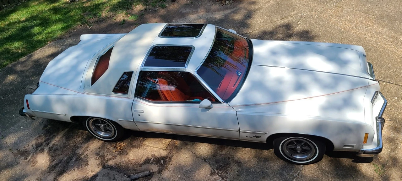 1977 Pontiac Grand Prix 3rd+ Gen - Image 27 of 31