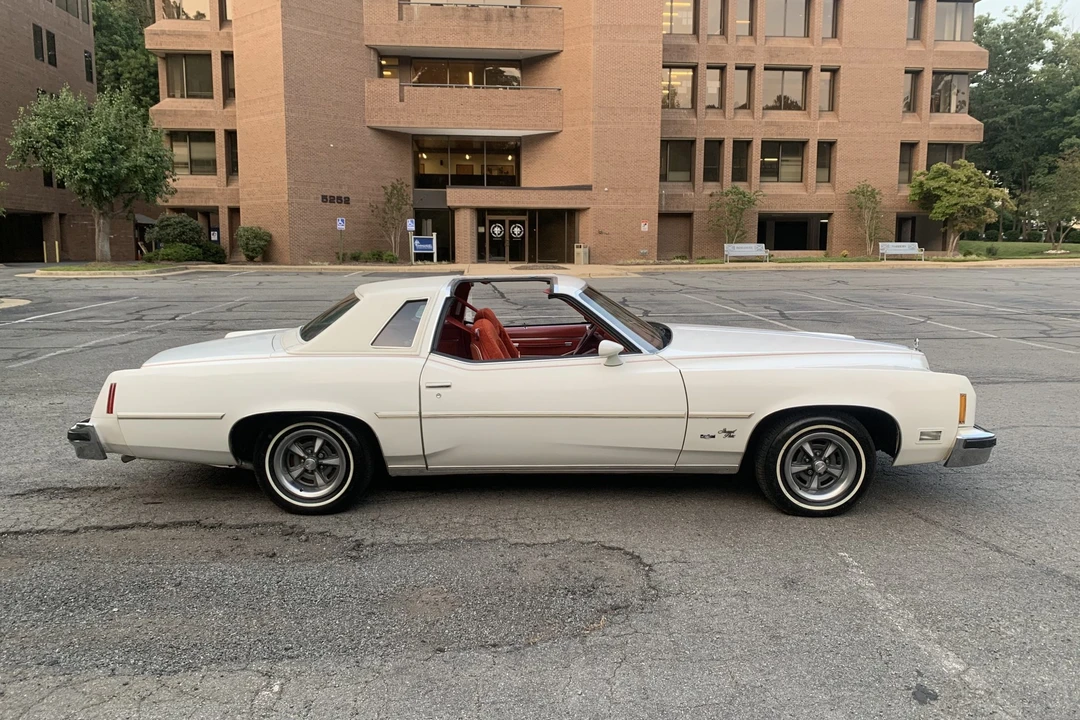 1977 Pontiac Grand Prix 3rd+ Gen - Image 28 of 31