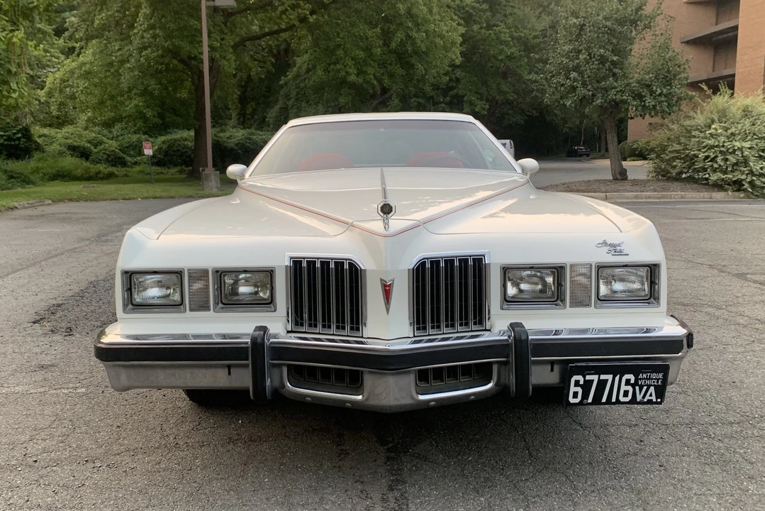 1977 Pontiac Grand Prix 3rd+ Gen - Image 16 of 31