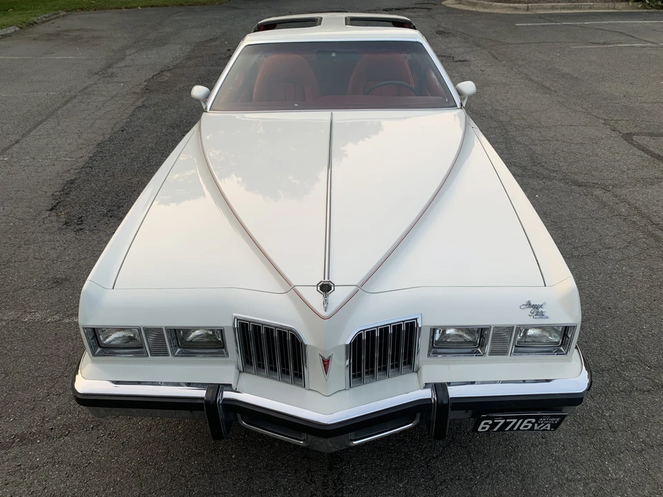 1977 Pontiac Grand Prix 3rd+ Gen - Image 14 of 31