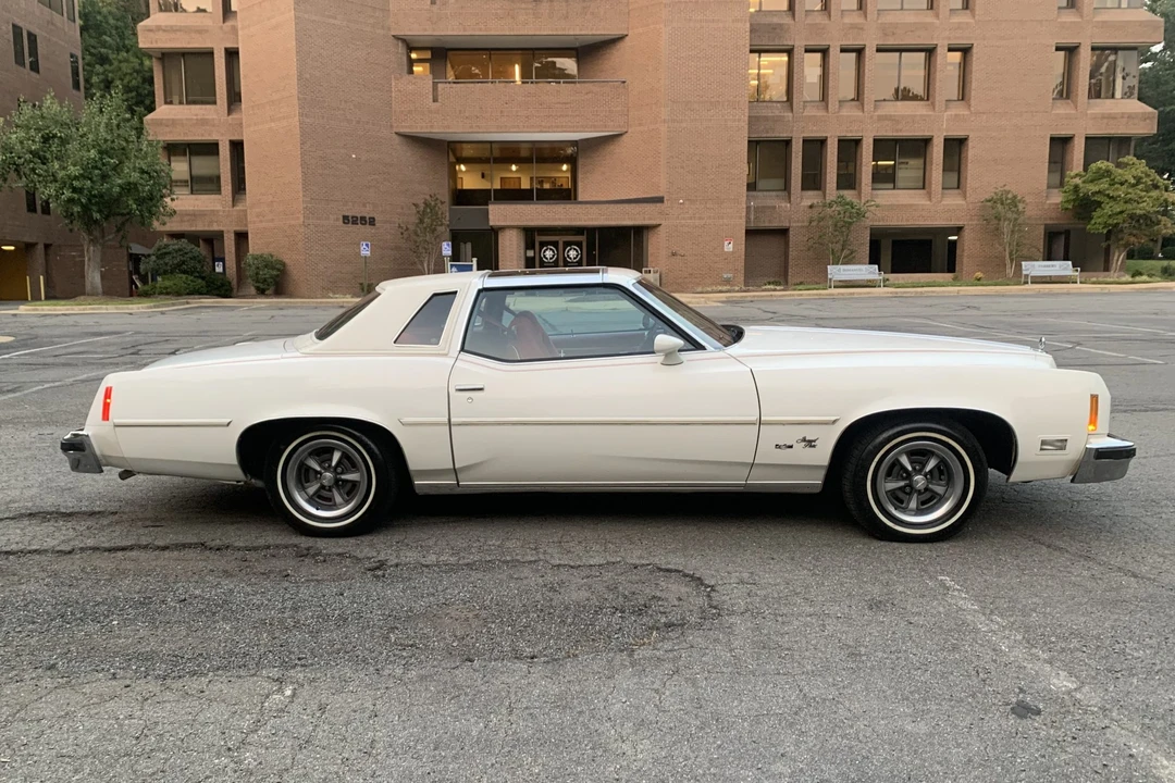 1977 Pontiac Grand Prix 3rd+ Gen - Image 31 of 31