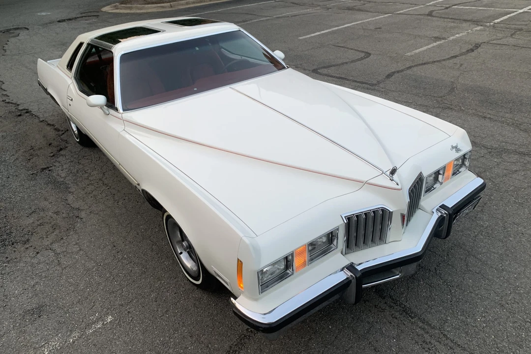 1977 Pontiac Grand Prix 3rd+ Gen - Image 23 of 31