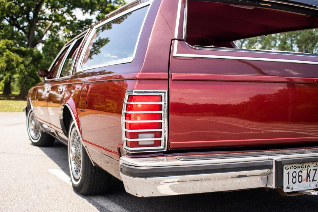 1979 Pontiac Safari - Image 13 of 31