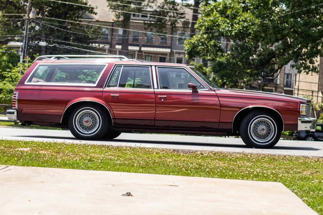 1979 Pontiac Safari - Image 4 of 31