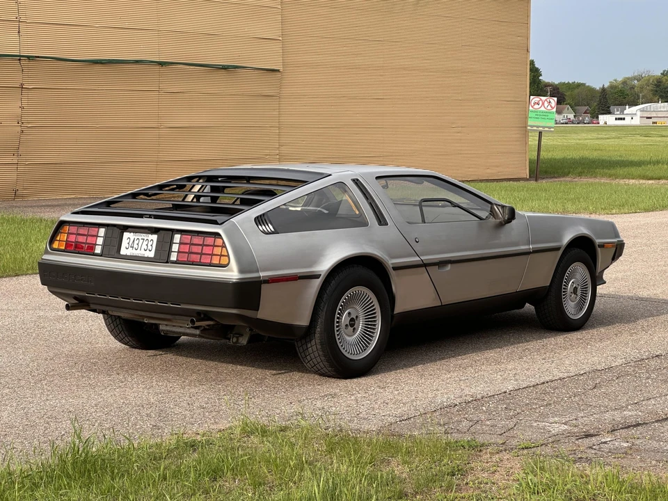 1981 DeLorean DMC-12 - Image 29 of 31