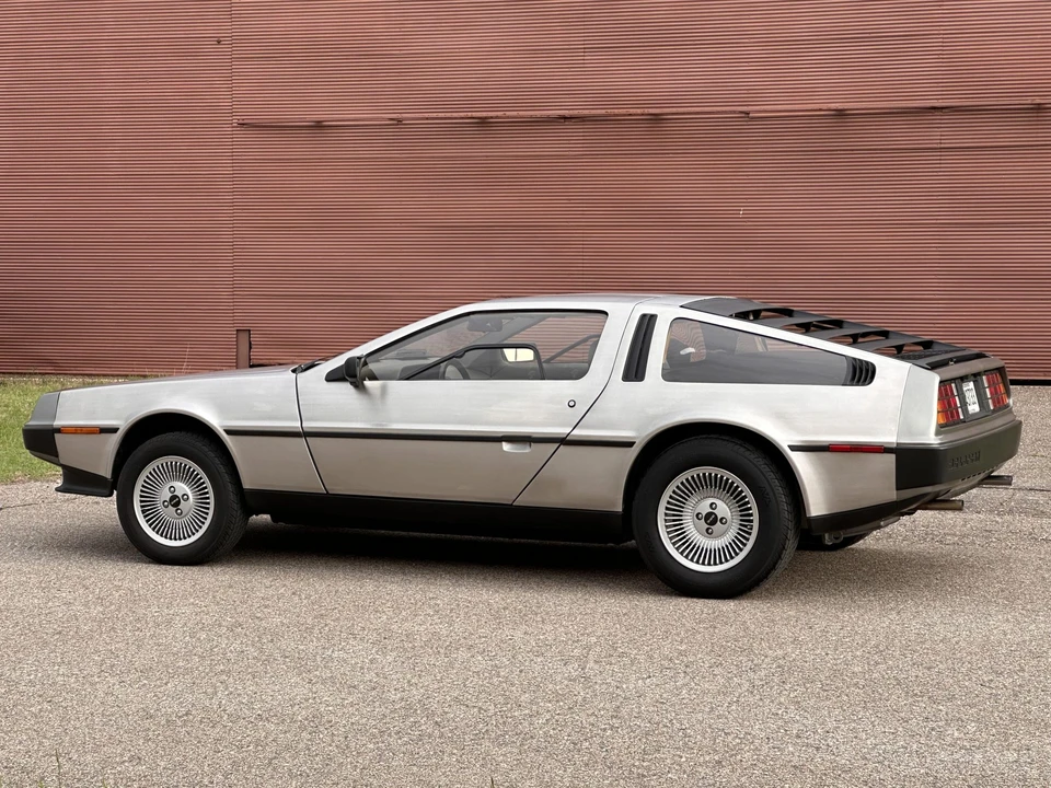 1981 DeLorean DMC-12 - Image 16 of 31
