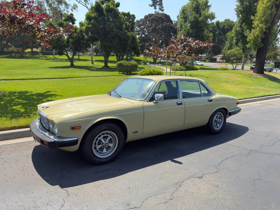 1982 Jaguar XJ Series 3 - Image 4 of 31
