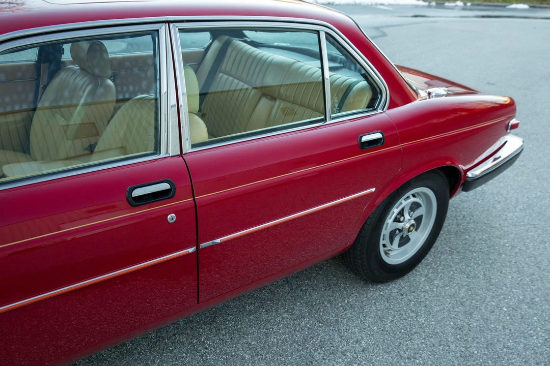 1982 Jaguar XJ Series 3 - Image 28 of 31