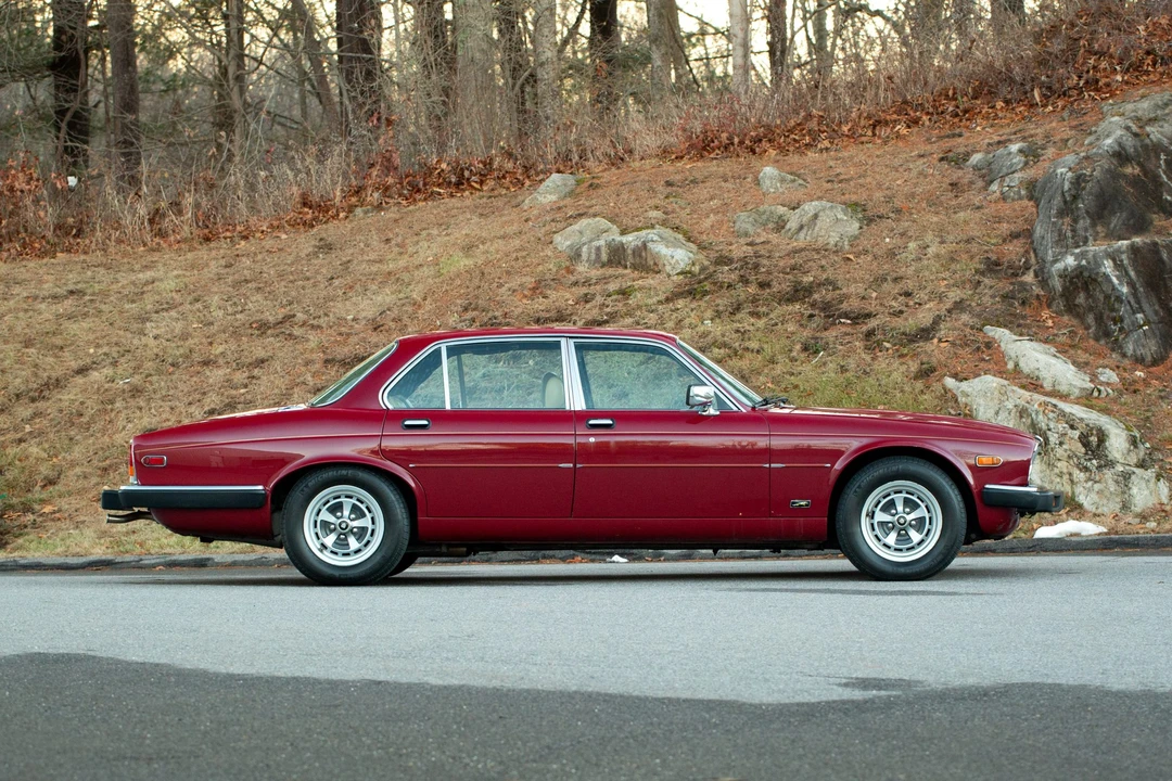 1982 Jaguar XJ Series 3 - Image 7 of 31
