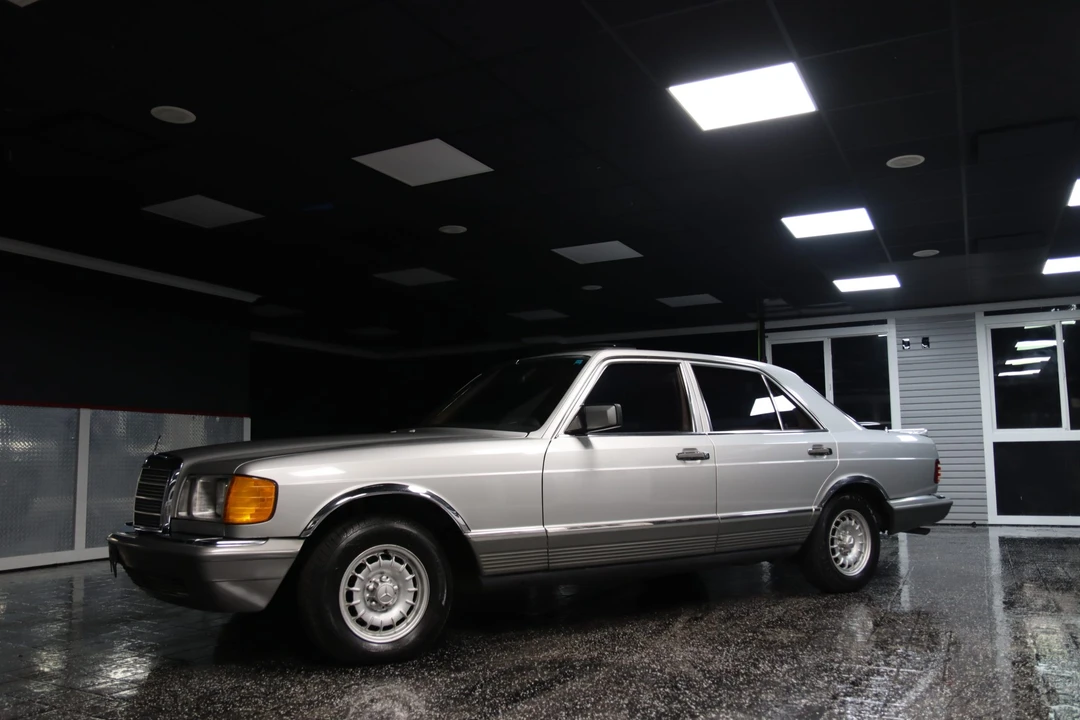 1982 Mercedes-Benz W126 S-Class Sedan - Image 7 of 31