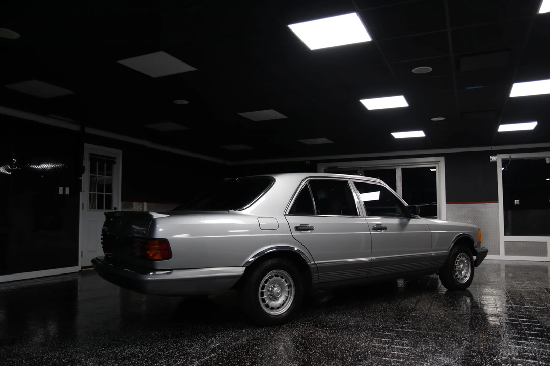 1982 Mercedes-Benz W126 S-Class Sedan - Image 20 of 31
