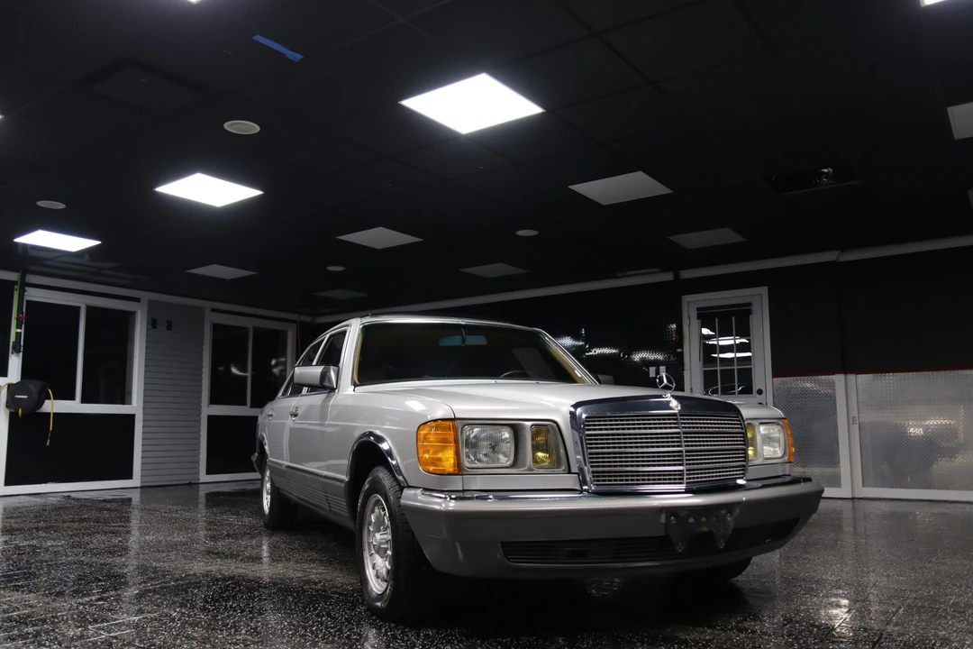 1982 Mercedes-Benz W126 S-Class Sedan - Image 26 of 31