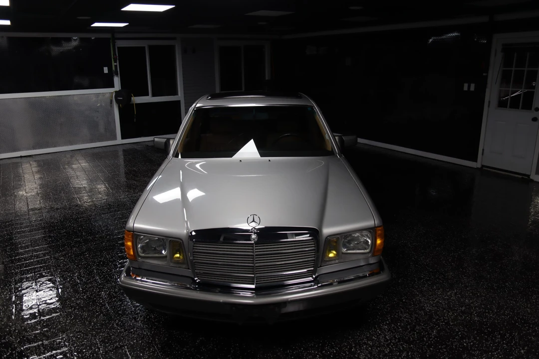 1982 Mercedes-Benz W126 S-Class Sedan - Image 28 of 31