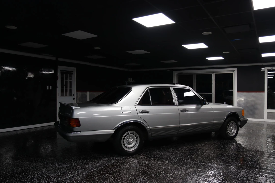 1982 Mercedes-Benz W126 S-Class Sedan - Image 21 of 31