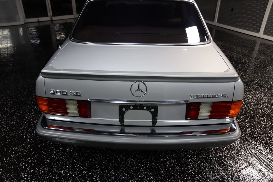 1982 Mercedes-Benz W126 S-Class Sedan - Image 16 of 31
