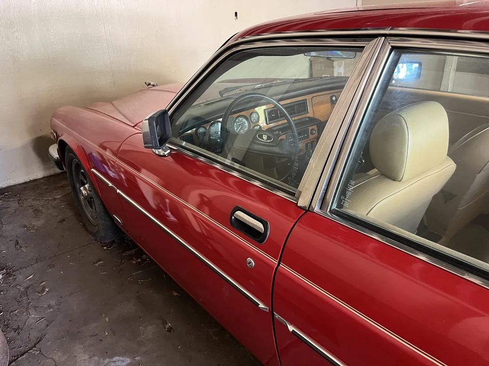 1983 Jaguar XJ Series 3 - Image 25 of 31