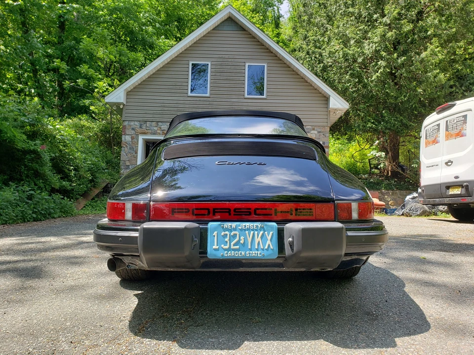 1984 Porsche 911 Carrera 3.2 - Image 27 of 31